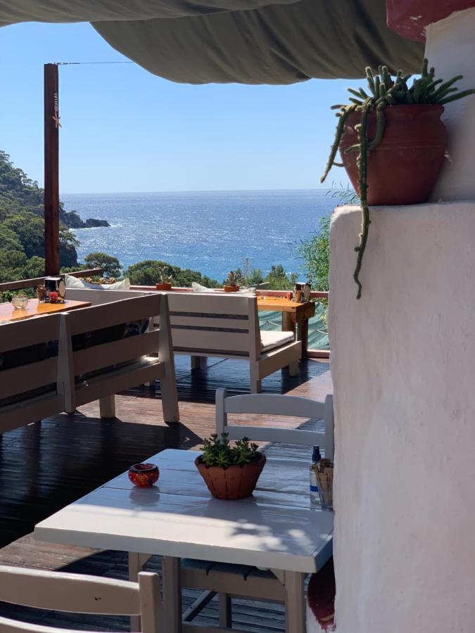 Large Bungalow With Sea View In Kabak Bay, Oeluedeniz Фетие Екстериор снимка